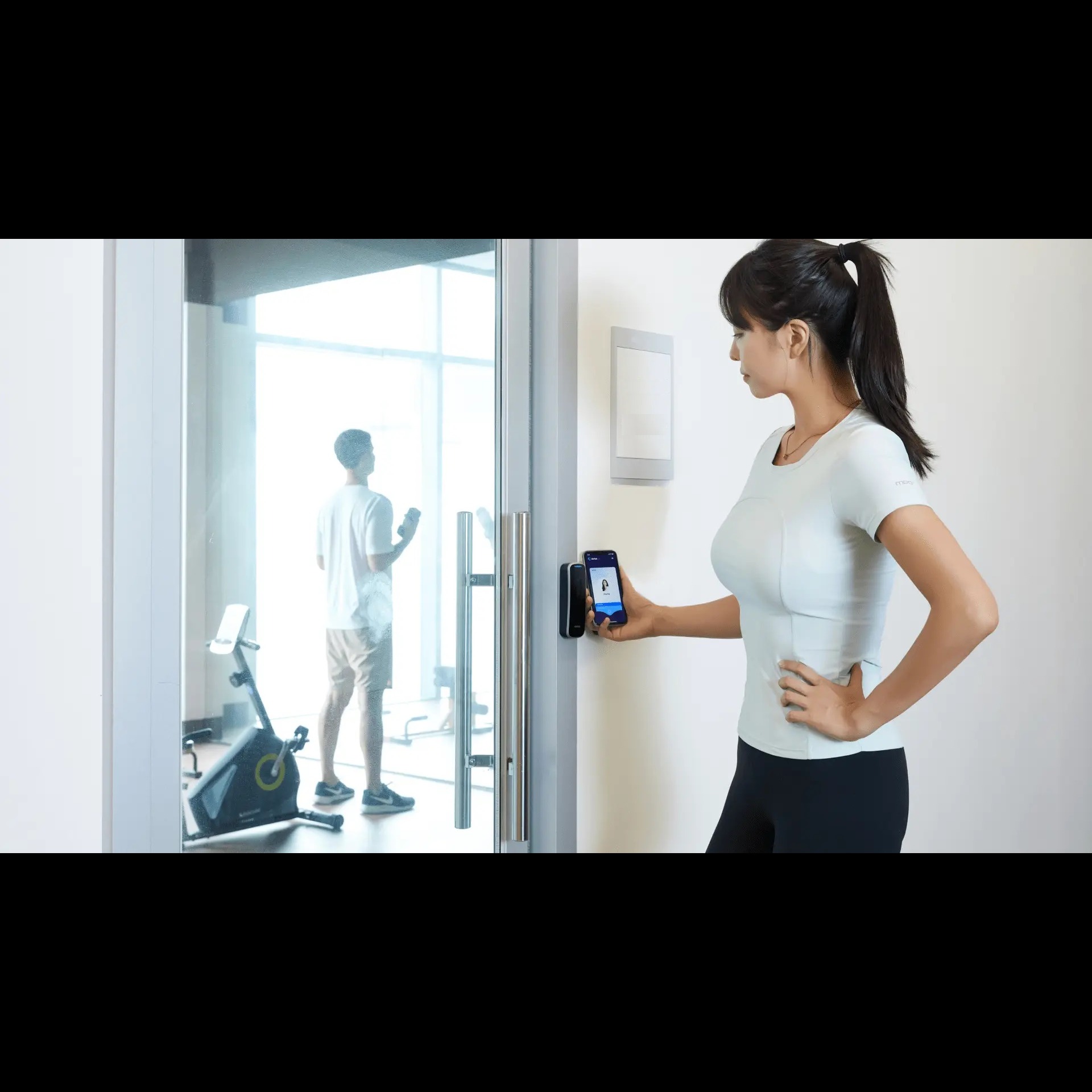 Mobile credential presented at a door reader